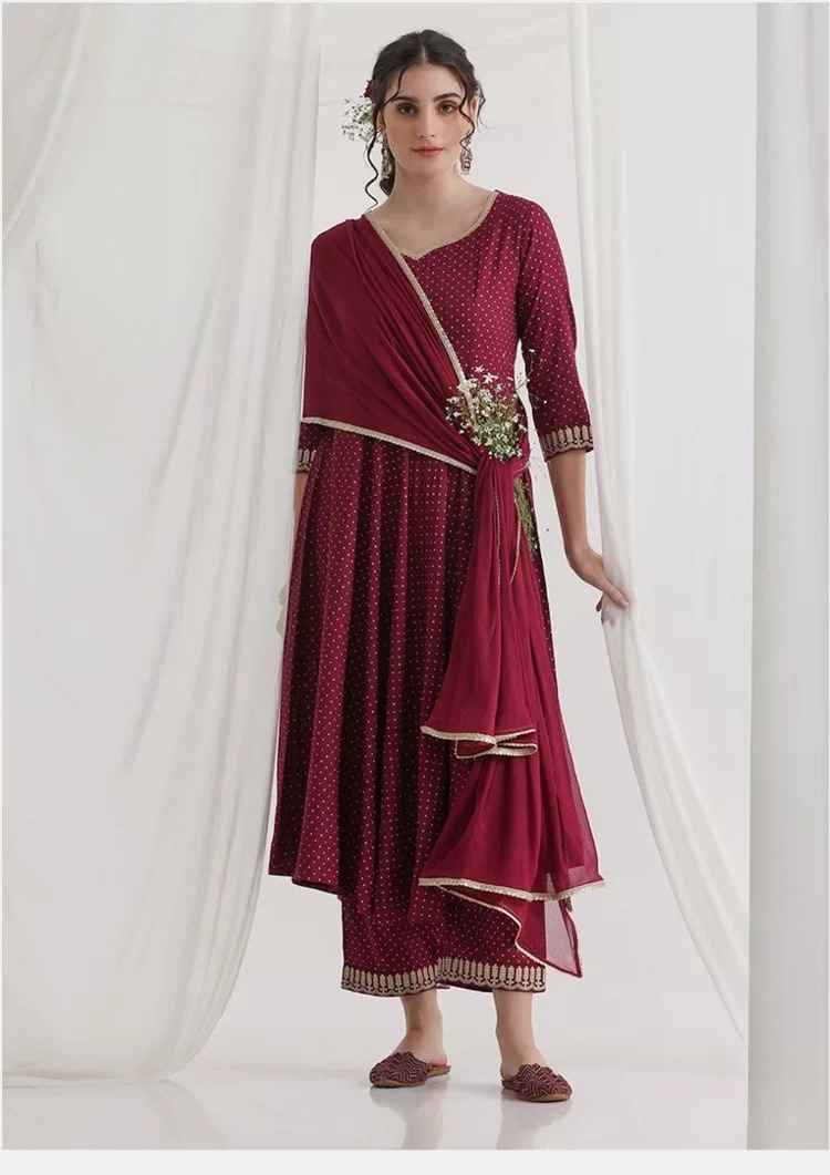 女性用マルーンエスニッククルタセット ポルカドットプリント - Summer Clothing Pakistan のレビューと価格