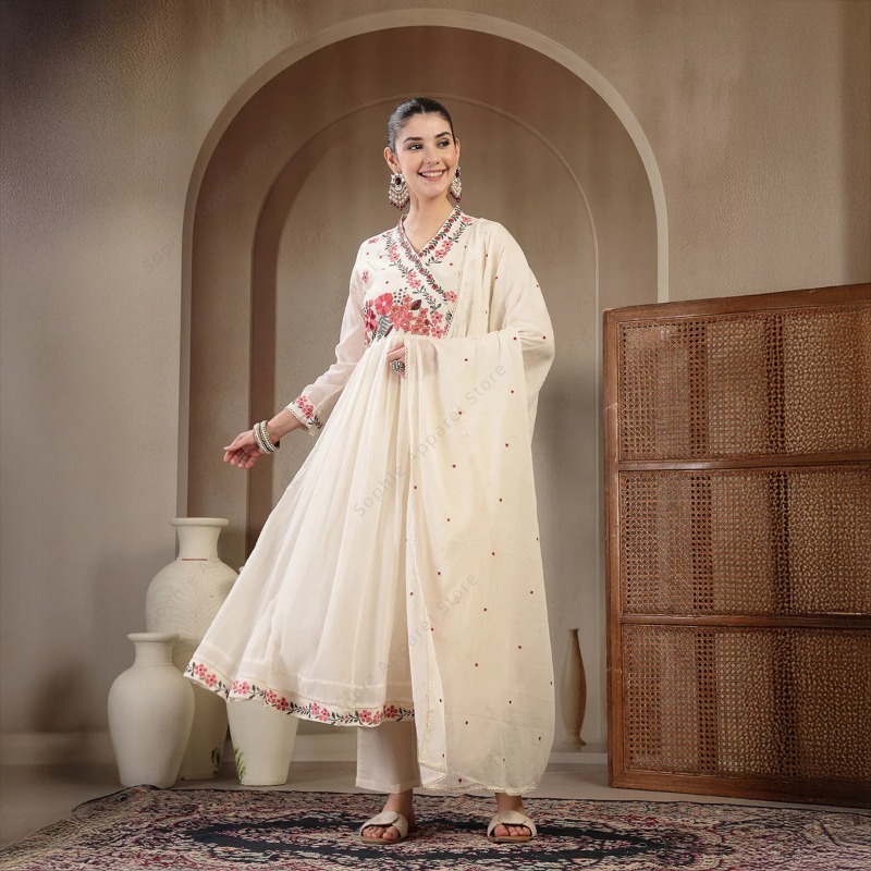 白い綿のアナルカリクルティセット、パンツとデュパタ付き、花柄 - Summer Clothing Pakistan のレビューと価格