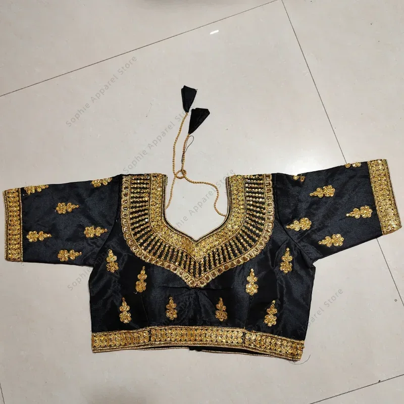 女性のための伝統的なインドの服サリトップス、金糸の刺繍ブラウ - Summer Clothing Pakistan のレビューと価格